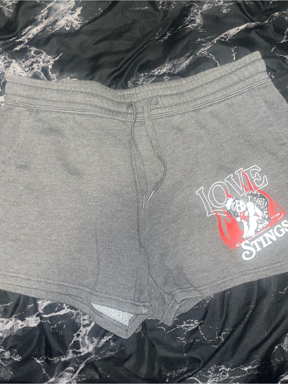 Gray 'Love Stings' Graphic Women's sweat Shorts empyre size large